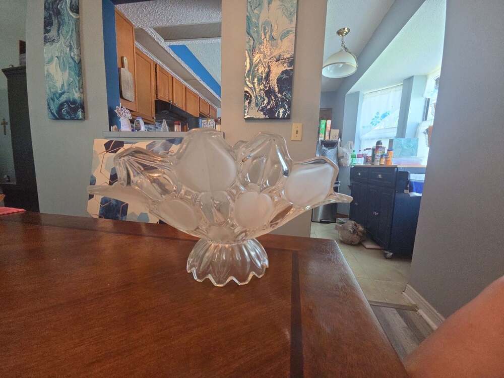 Crystal Clear Industries Moravia Footed Centerpiece Bowl with Frosted Fruit Moti